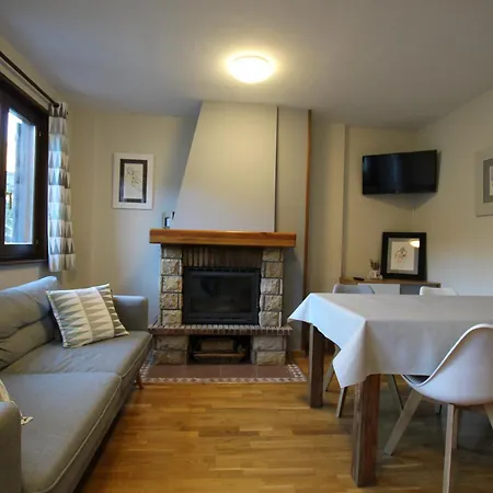 Bonita Casa De Montana En El Pirineo * エスカリリャ